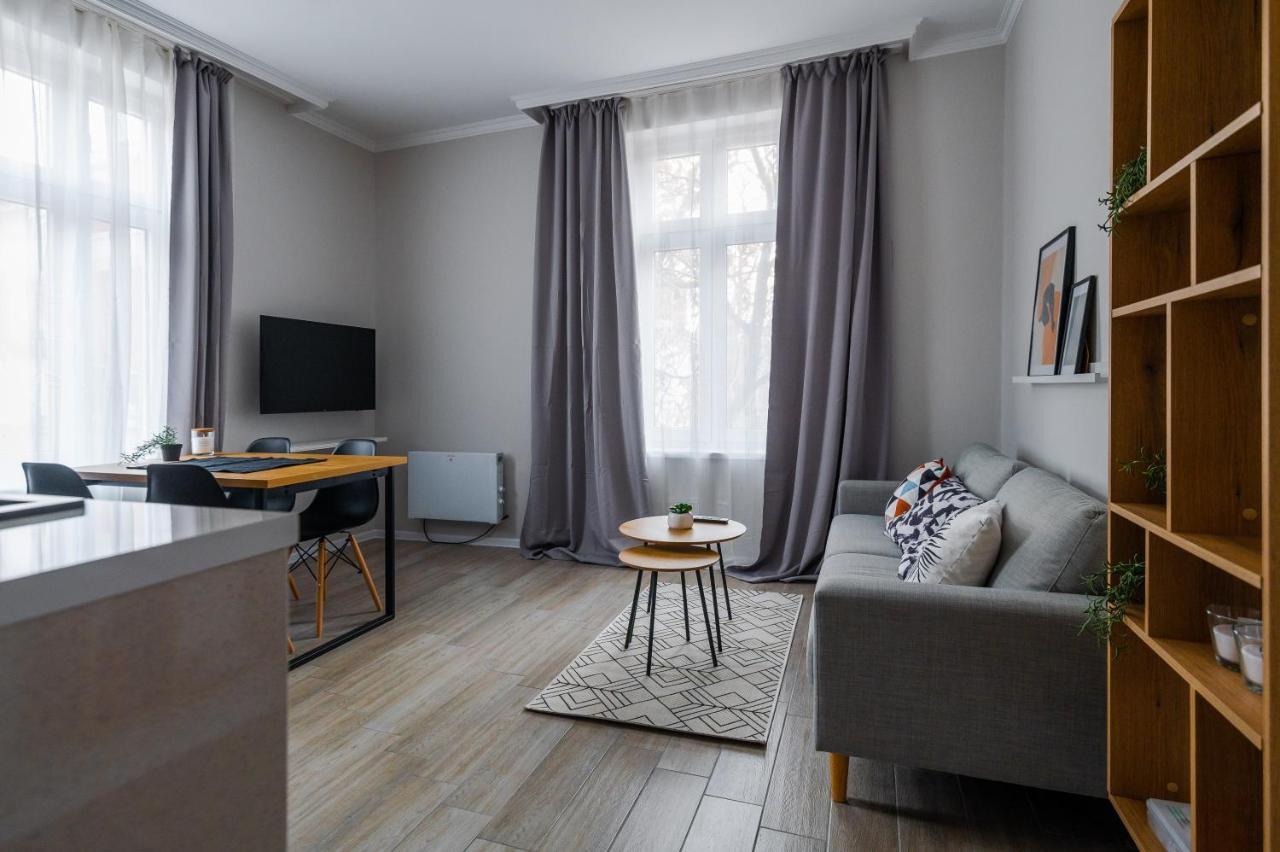 Boutique 2-Bedroom Apartment In Sofia Esterno foto