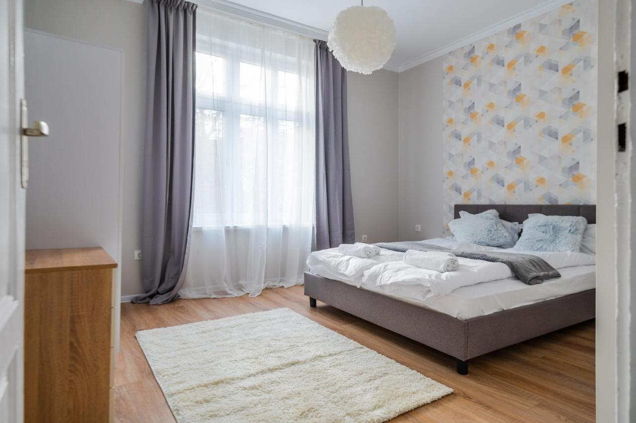 Boutique 2-Bedroom Apartment In Sofia Esterno foto