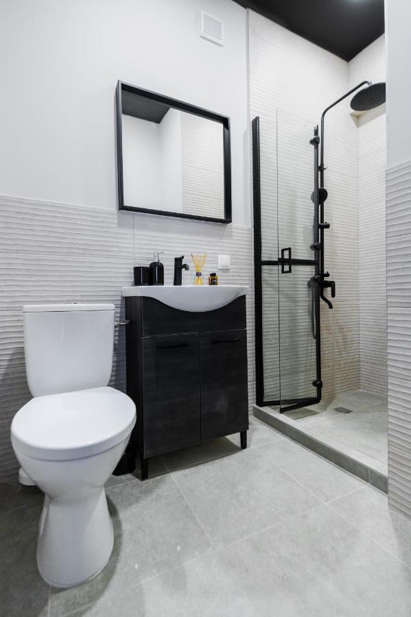 Boutique 2-Bedroom Apartment In Sofia Esterno foto